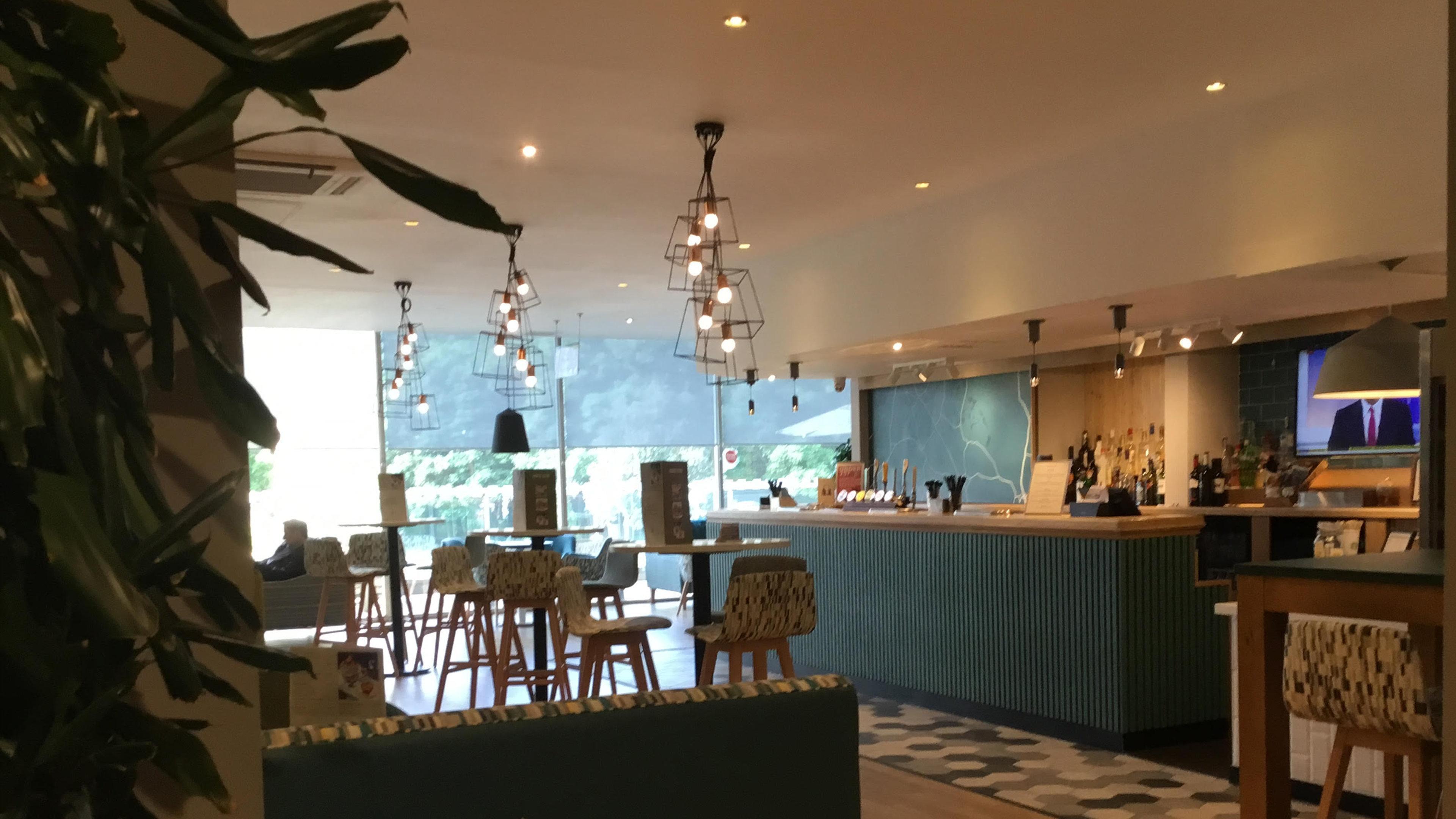 קריק Holiday Inn Rugby-Northampton M1 Jct18 By Ihg מראה חיצוני תמונה